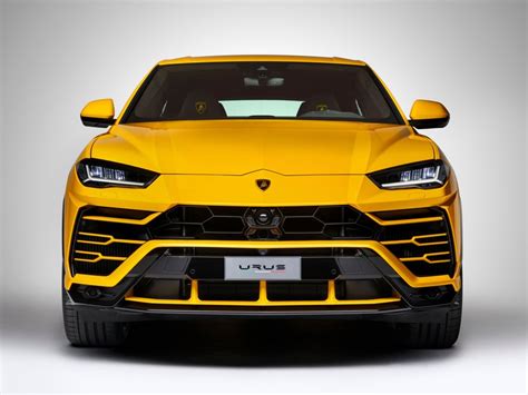 consumi lamborghini urus